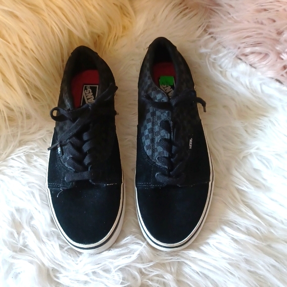 🎀PRICE DROP TODAY 🎉HOST PICK 🎉NWOT VANS SNEAKERS - Picture 2 of 7